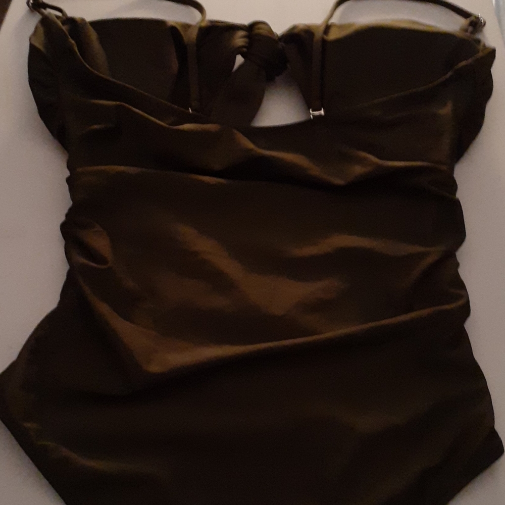 Bathing suit - Picture 3 of 3